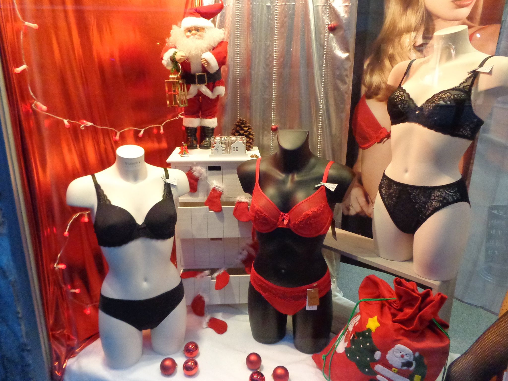 Anik'Boutique 56300 Pontivy est un magasin de lingerie féminine dans le département du Morbihan